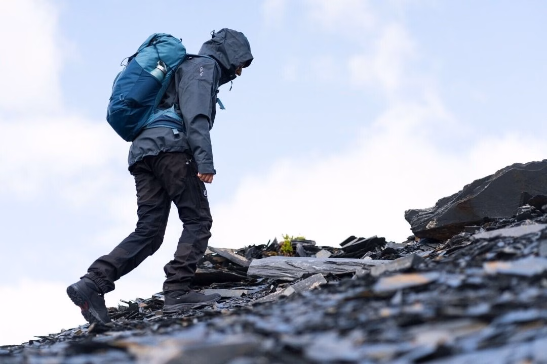 Patagonia パタゴニア Altvia Pack 28L- S Size (Blue藍色) - Image 10